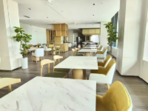 Urumqi Tianyuan Jingrui Hotel (Tianshan International Airport) Hotels in Urumqi