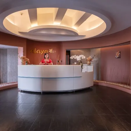 Merlynn Park Hotel