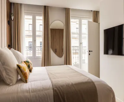 Magnificent apartment -2BR-6P- Musée du Louvre Các khách sạn ở Paris