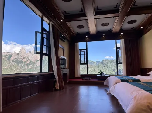 Diebu Alajiangse Homestay (Zagana Scenic Area Branch) - parking