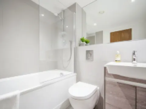 Apartments in Central Bracknell, 30mins from London Hotels in Bracknell