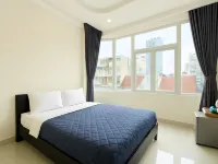 Centana Hotel & Apartments Các khách sạn gần Trung tâm Vincom