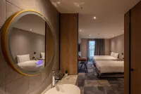 Roaders Plus Hotel Theme Hotels in Taipei