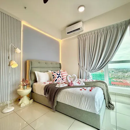OliveSky Suites by Grab A Stay ICC Ipoh Parade 2 King Bed