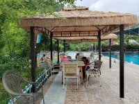 Wenruo Holiday Hotel - Pools