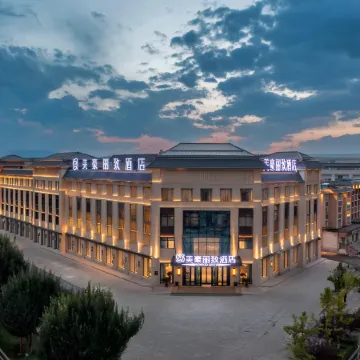 MEHOOD LESTLE The Traxland Hotel