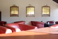 Mercure Luxembourg Kikuoka Golf and Spa - bar