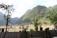 Qingwu Hotel (Nizhu River Canyon) - Mountain view