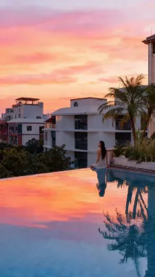 昆明•麗柏WAVESWEPT•MISTYSEA•設計飯店（昆明站環城南路地鐵站店）