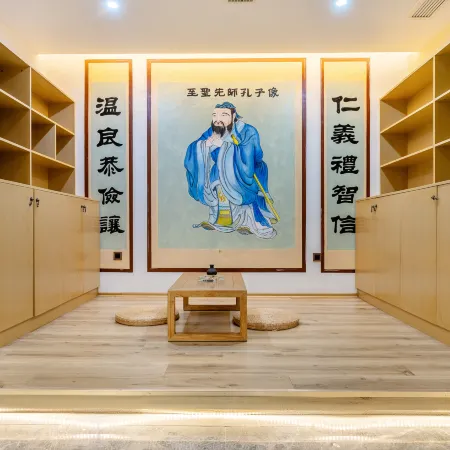 Huayi Kaiyuan Hotel (Wanda Plaza)