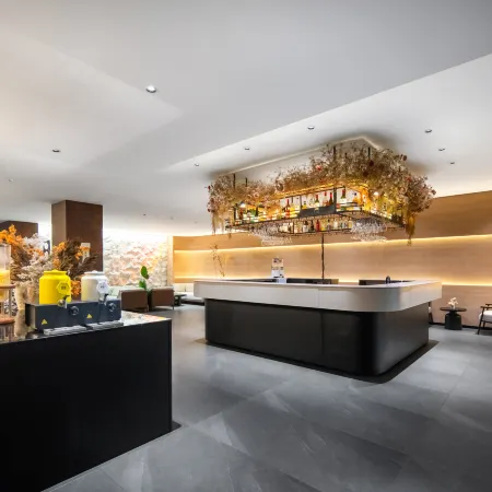 Zhuying Wanghe Garden Hotel (Luoyang Luoyi Ancient City Li Jing Gate Cross Street Branch)