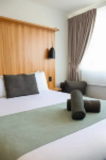 Noa Hotel Hotels near Remuera railway station