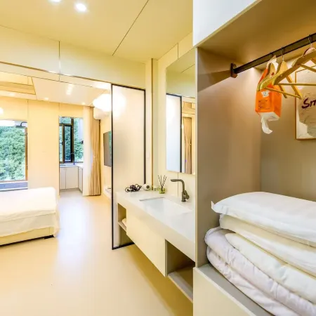 Qingyaju Homestay