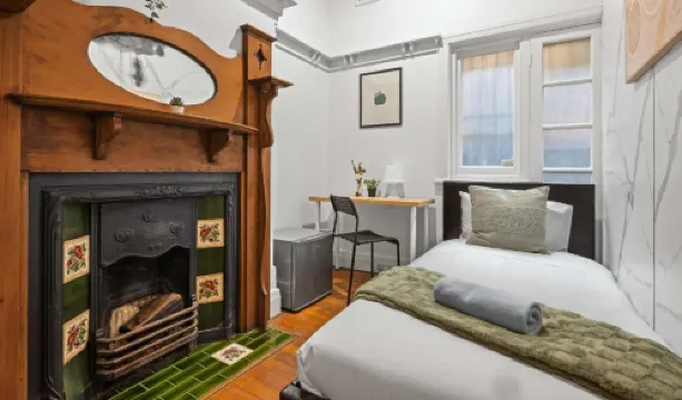 Kensington Room - Central & Affordable - Pensions
