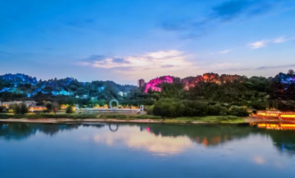 Qian qian mango tree hotel