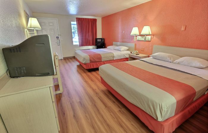 Motel 6 Lenexa, KS - Kansas City Southwest