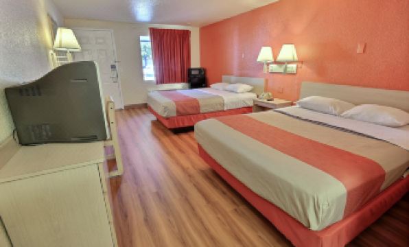 Motel 6 Carlsbad, CA - North