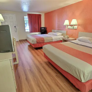 Motel 6 Lenexa, KS - Kansas City Southwest