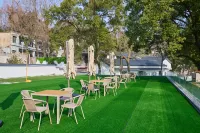 Floral Lux Hotel • Linhai Song Yun Ancient City Hotel