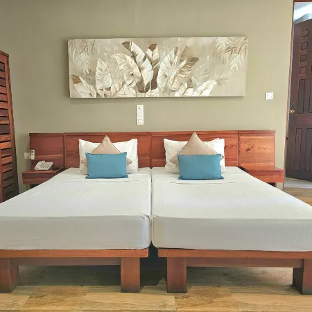Oak Ray Regency