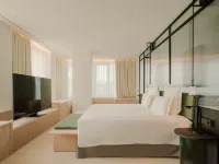 The Telegraph Hotel - The Leading Hotels of the World Hotels near Chugureti