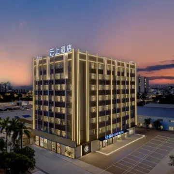 CLOUD HOTEL(HESHANG CITY OF CENTENT)