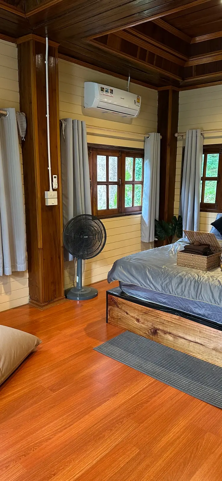 รูปภาพของไฮ แลนด์ ฟอเรสต์ วิว