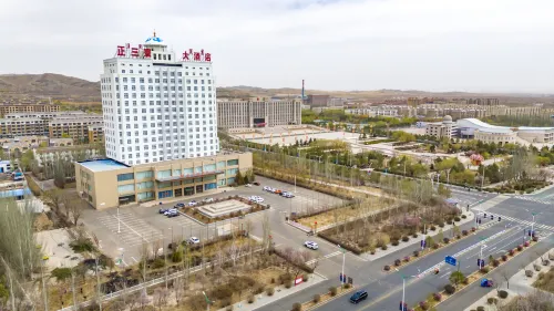 Mitsubishi Hotel, Zhongqi, Urad