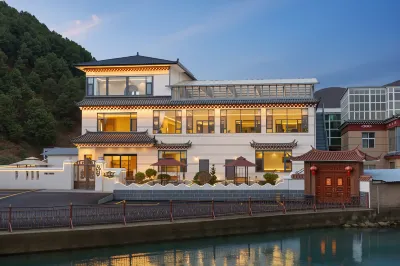 娜木卓丨SongZanlin·度假花園河畔壹宿 住宿飯店