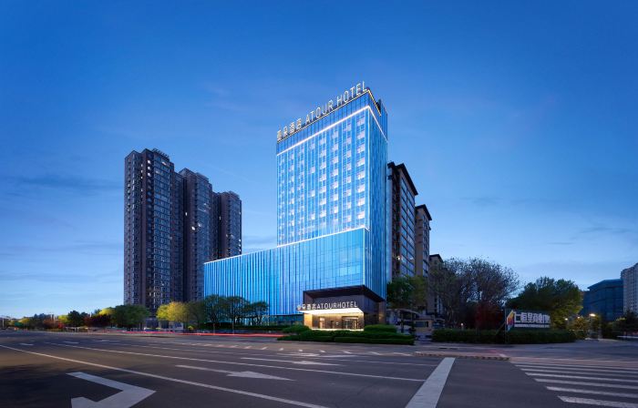 Xinzhou West Station Yanmen Avenue Atour Hotel