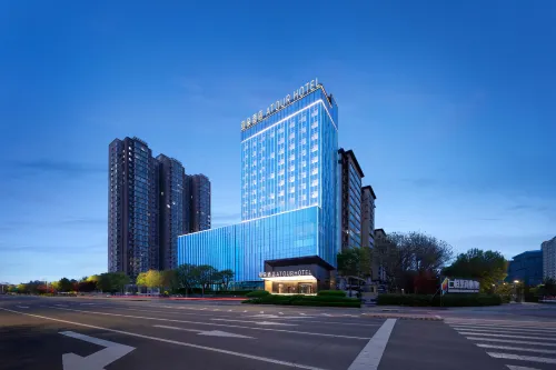Xinzhou West Station Yanmen Avenue Atour Hotel