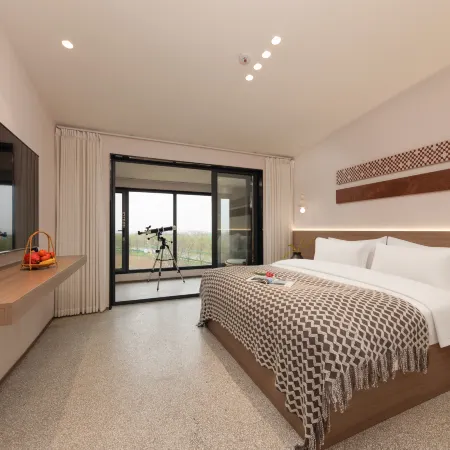 Floral Hotel · Bengbu Sanzhi Xiaolu Hotel