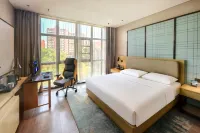 Jingfang E-Sports Hotel (Fengcheng Fengshui Lake)