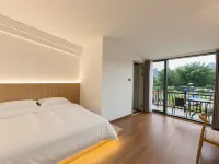 Jijian Qingshan Homestay (Yangshuo Shili Gallery Yulong River Scenic Area) Hotels in Yangshuo