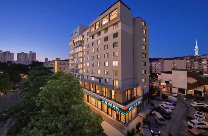 Qingdao Xujia Xinoxin Intelligent Hotel (May Fourth Square Olympic Sailing Center)