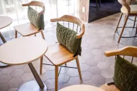 R Hotel Namba East - 2-Star