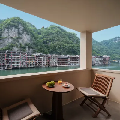 Rushi Dongli Riverview Homestay, Zhenyuan Ancient Town Hotels near Depositary of Buddhist Sutra
