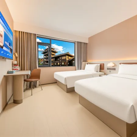HanTing Hotel (Xijiang Qianhu Miao Village West Gate Tourist Center)
