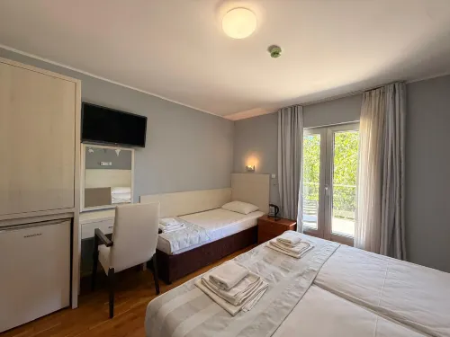 Family Rooms Pejovic - Homestay