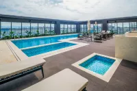 Ankang Gaoxin Days Wyndham Hotel - Pool