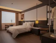 Zhenyuan H·hotel Homestay (Zhenyuan Ancient Town New Bridge) - parcheggio