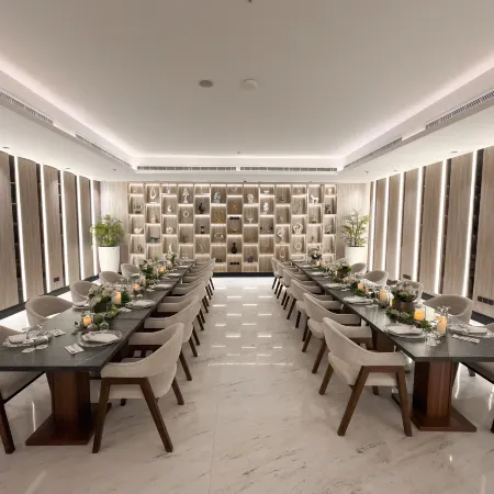 Rose Garden Hotel