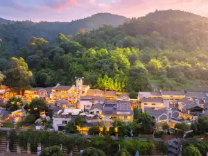 Tea Horse Garden Resort (Kunming Dianchi Xishan Scenic Area)