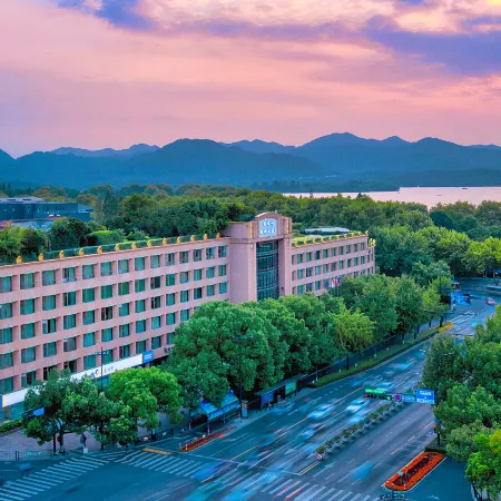 Sofitel Hangzhou Westlake Отели рядом с достопримечательностью «Озеро Сиху»
