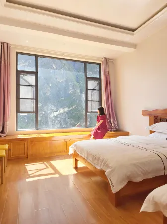 Joy's Family G. H Отели рядом с достопримечательностью «First bay of the Yangtze River»