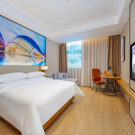 Vienna Hotel (Yichun Tonggu World Trade Square Branch)
