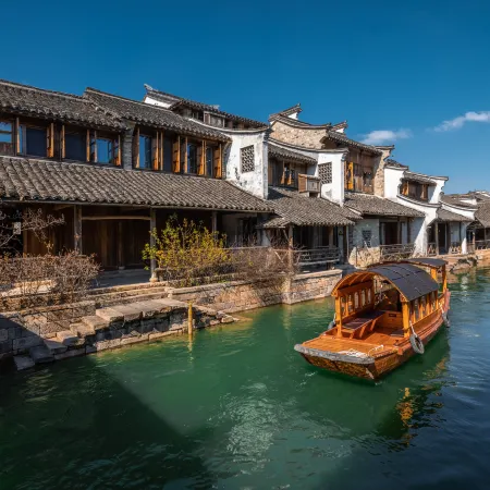 Puyuan Fashion Resort-Themed B&B
