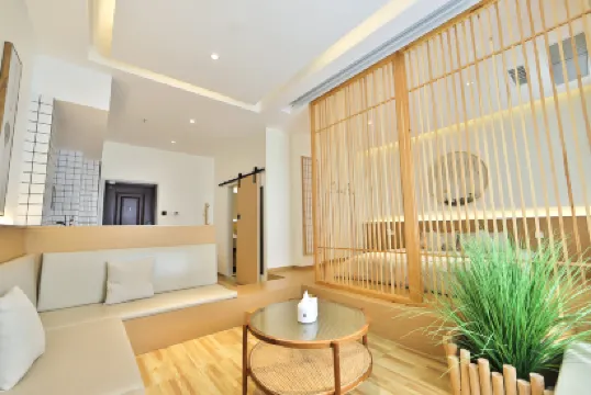 Rooftop Homestay (Yanji Yanbian University West Market Branch)