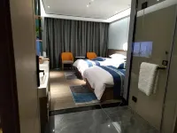 Yulong Hotel