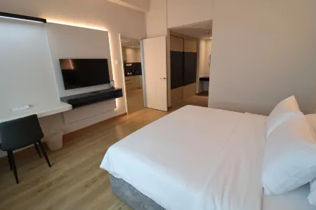 Crown Regency Serviced Suites